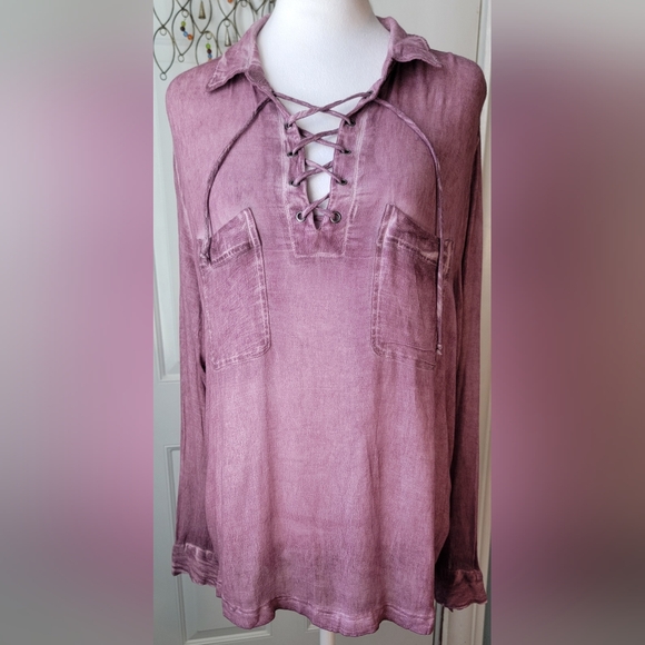 Rock & Republic Tops - Rock & Republic Lace-Up V Neck High Low Tunic Womens XL Distressed Wine Long-sle